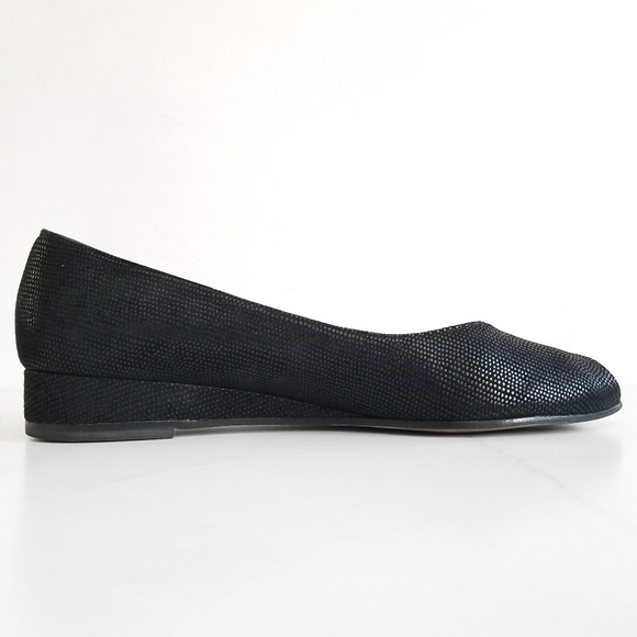 Bruno Magli Textured Leather Peep Toe Flats Shoes - Picture 5 of 10